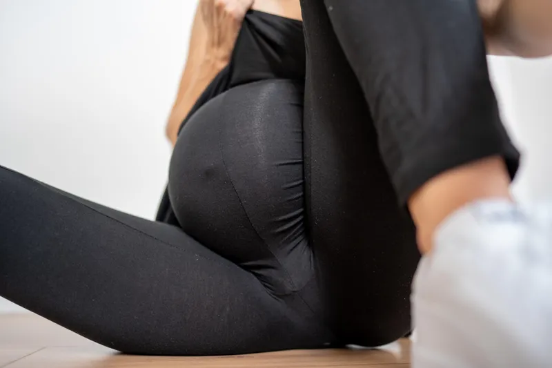 Thumbnail Bump in Black: Discover Minimissbooring's PregnantPetite Style