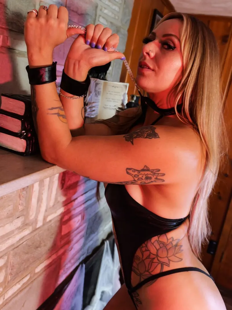 Thumbnail Unveiling the World of WrestlingFap with Laynie Luck