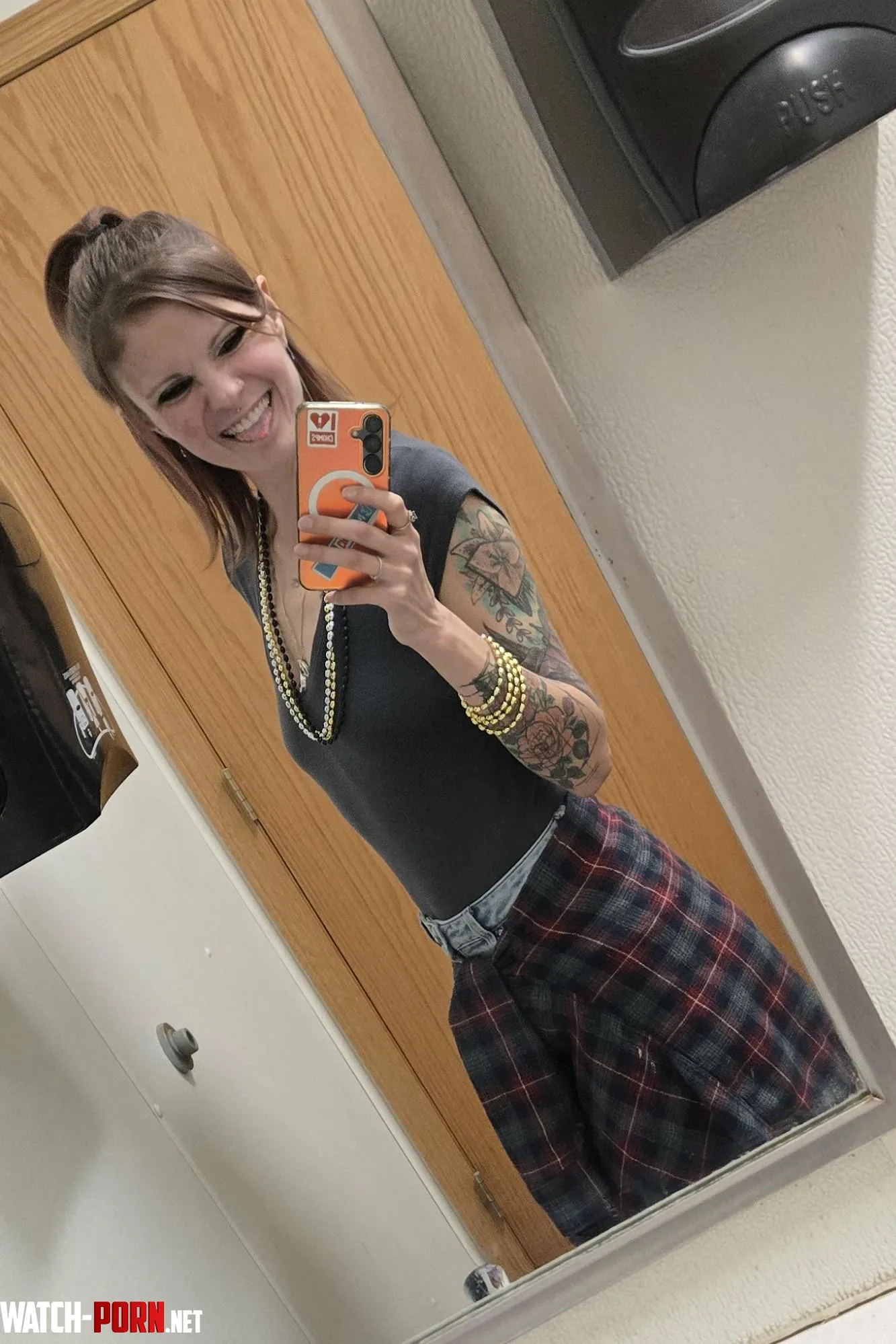 Is this classy or not? by pinkufrillish