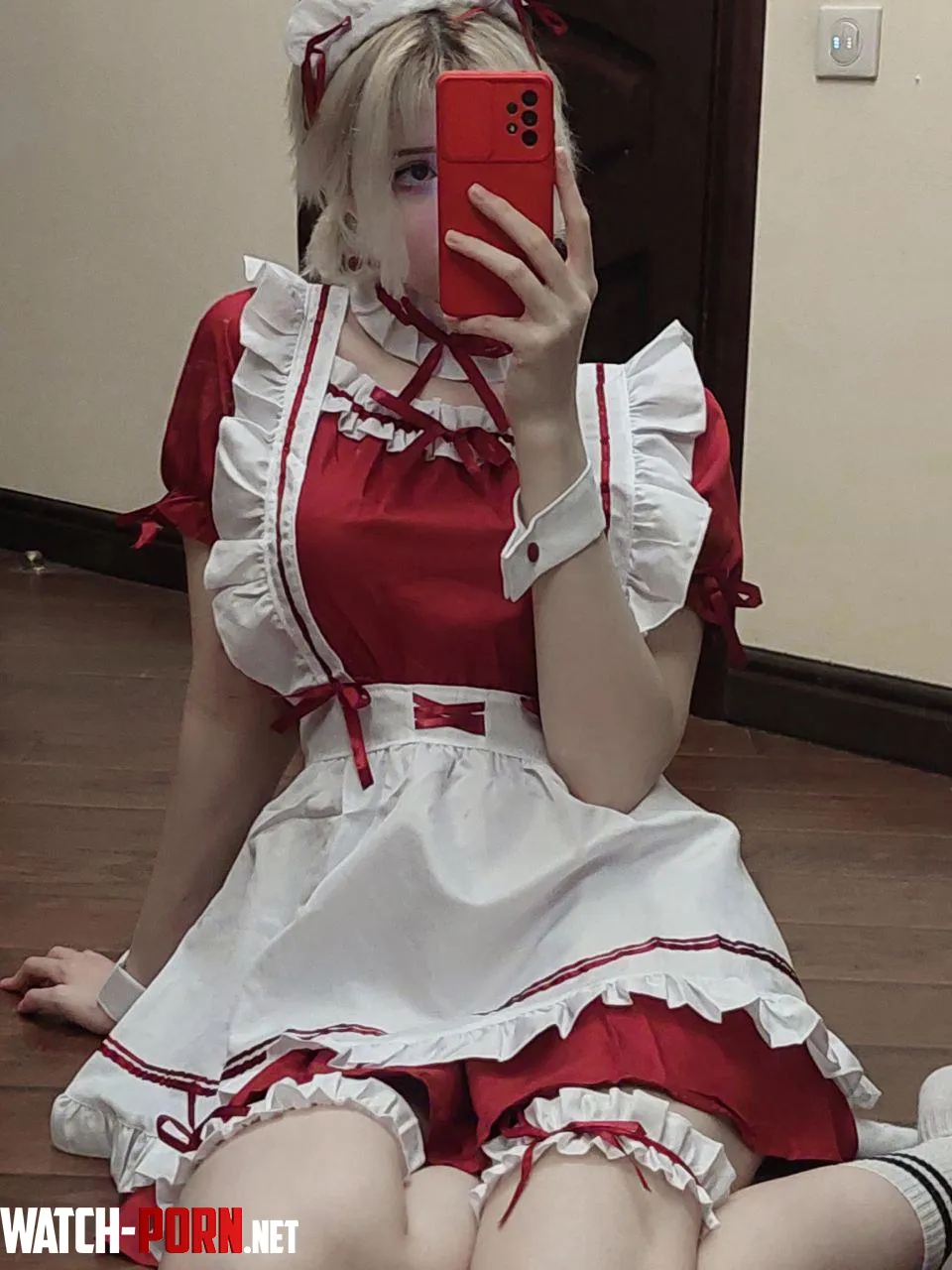 just your cute maid by lunarwhisperq