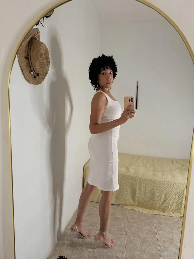 Thumbnail adricurly: Elegance Unveiled for Your Outings in classygirls Category