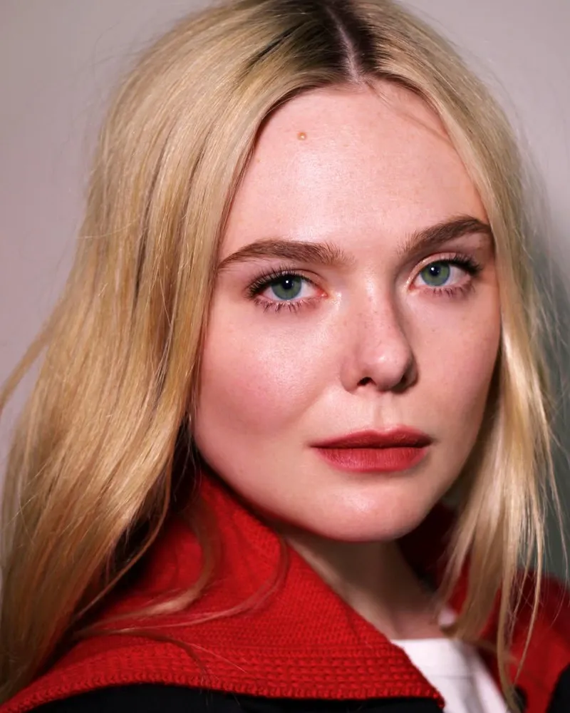 Thumbnail Timeless Beauty: Appreciating Elle Fanning's Grace - BillyDaBrute | PrettyGirls
