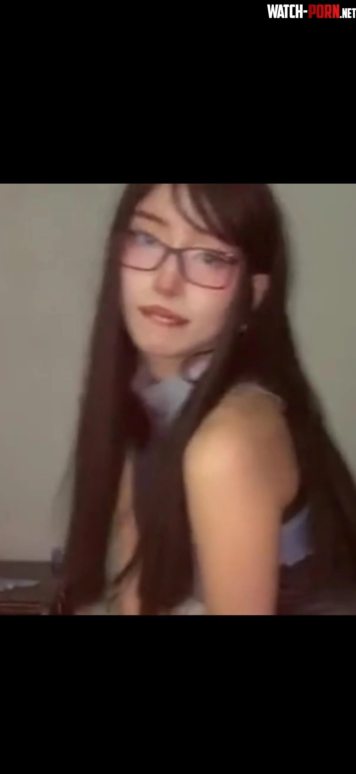 Saw on twitter. Dva cosplay video by Sweaty-Ask-810