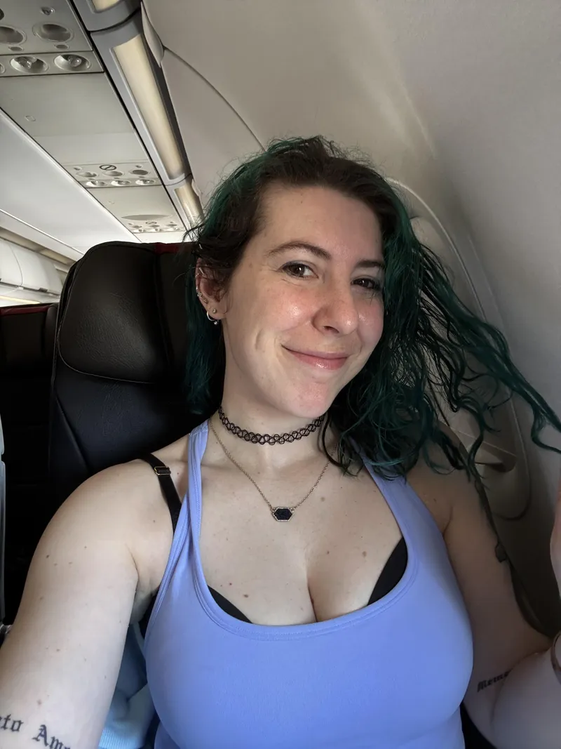 Thumbnail Airborne Elegance: Cleavage in Flight | sirenskiss3 | cleavage