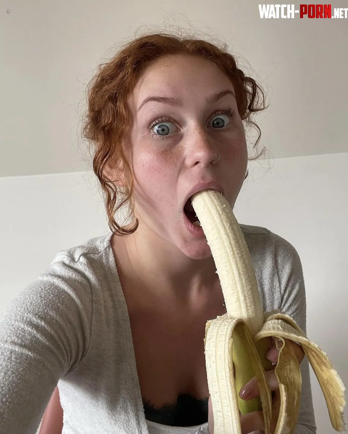 Born in 2007 do you think that’s too young or not🙈😏 by yoursups