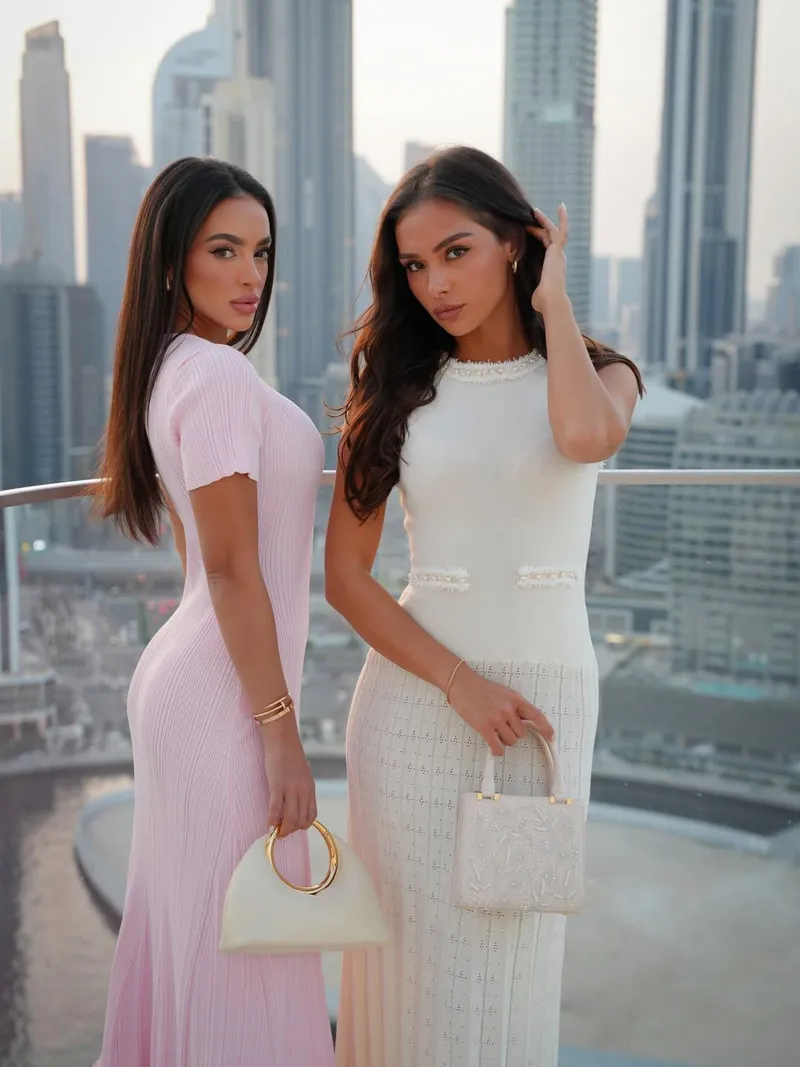 Thumbnail Ania & Anja Bla by James007BondUK