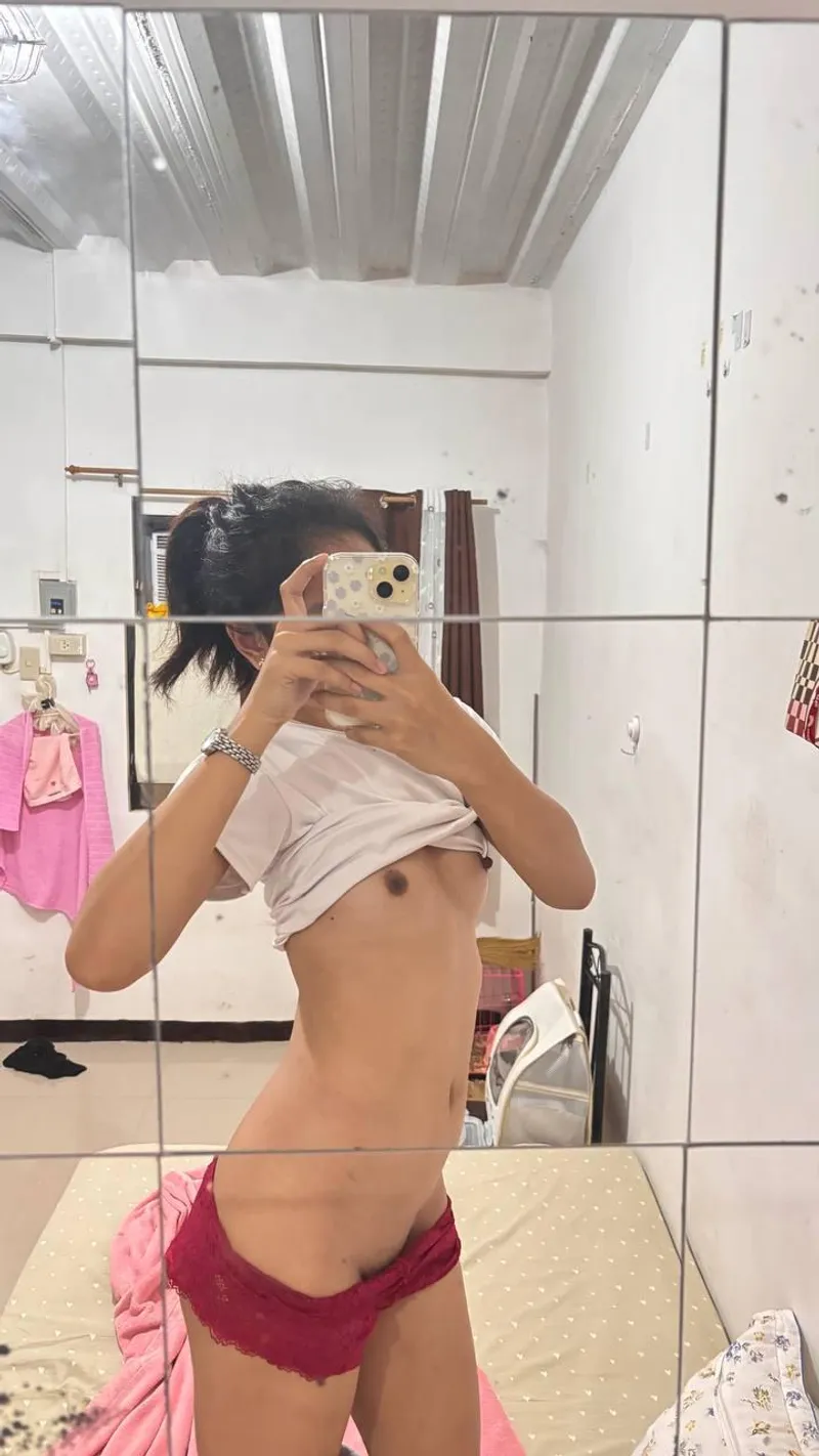 Thumbnail Sizzling Sensations: Feel the Heat with Dry_Development7782