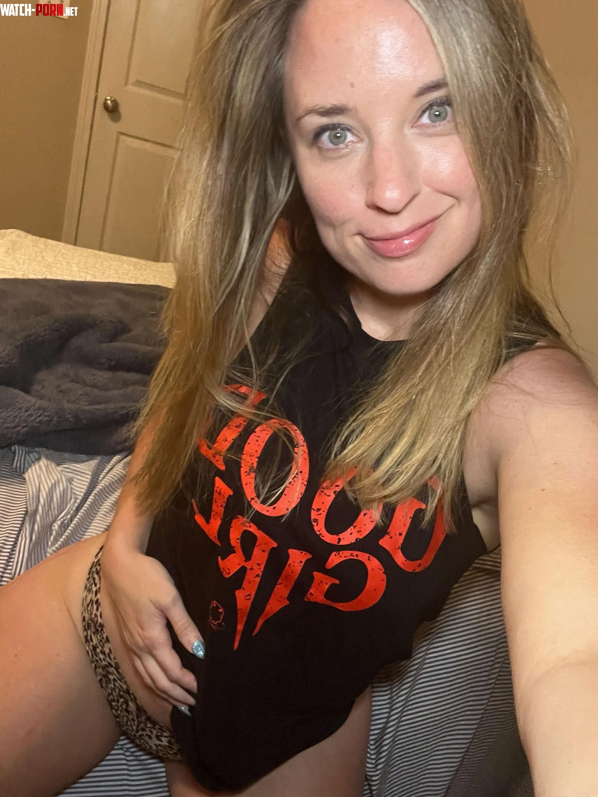 Let’s go back to bed [F41] by lyric_in_my_head