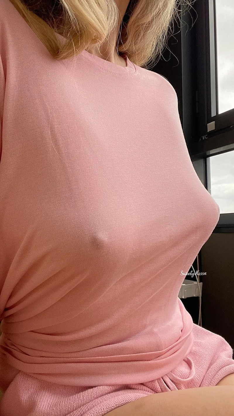 Thumbnail Braless Mood by SweetyKissa | Braless