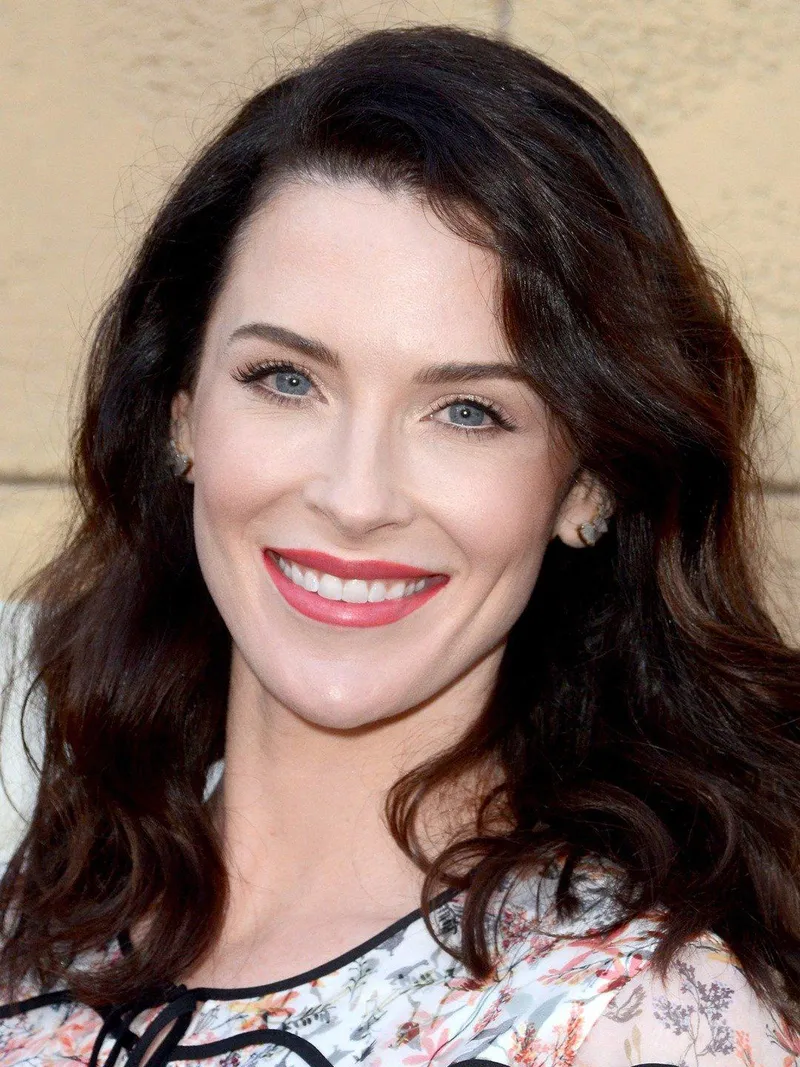 Thumbnail Bridget Regan: Radiant Charm | FortheloveofRC | PrettyGirls