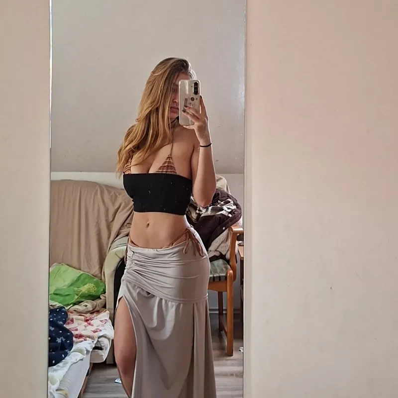 Thumbnail nycitties’ Deal: You Give Binary, I Give Upvote - YGWBT Fun