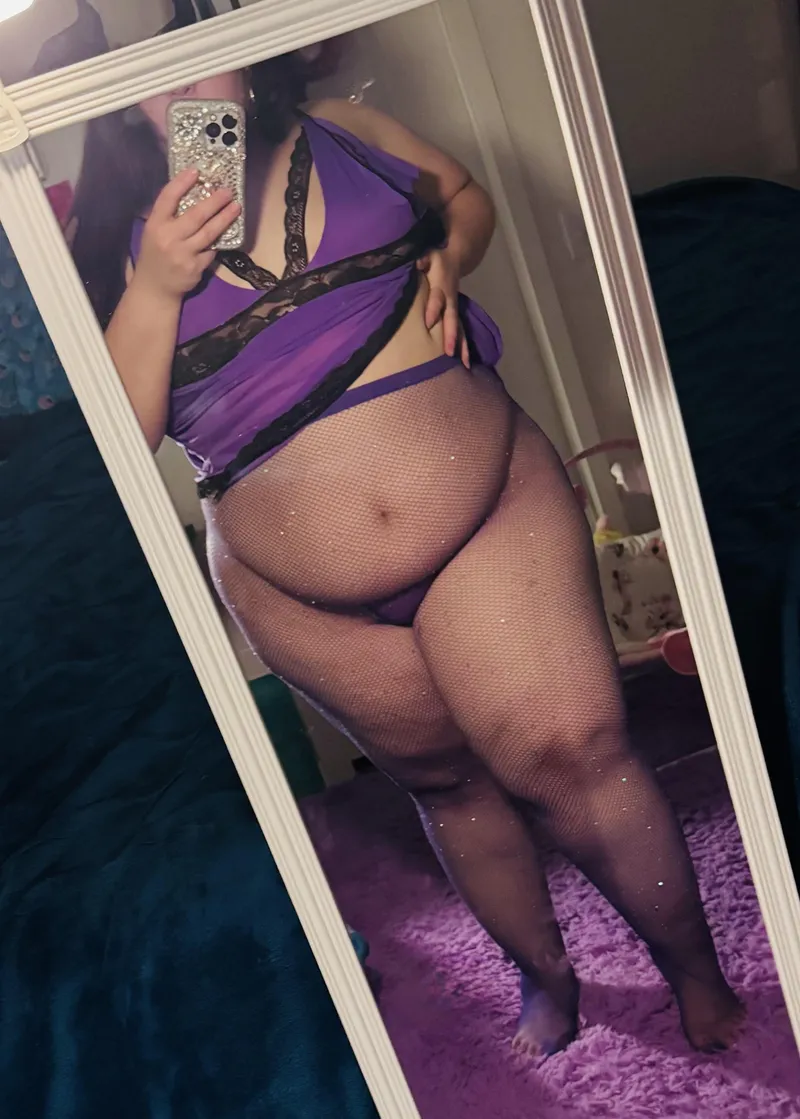 Thumbnail AmphibianSpecific851 Greet the 'Hello Late Nighters 💜' Excitement!