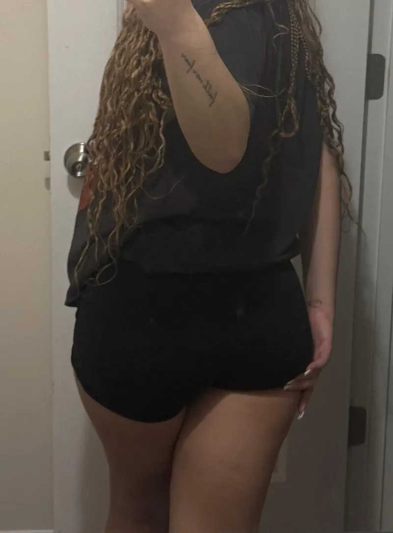 Thumbnail Teasing Vibes: MirrorSelfie by prettysashaxo