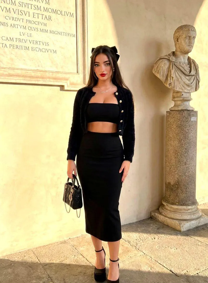 Thumbnail This Skirt Means Business: A Guide to Pencil Skirts by xPastelQueen