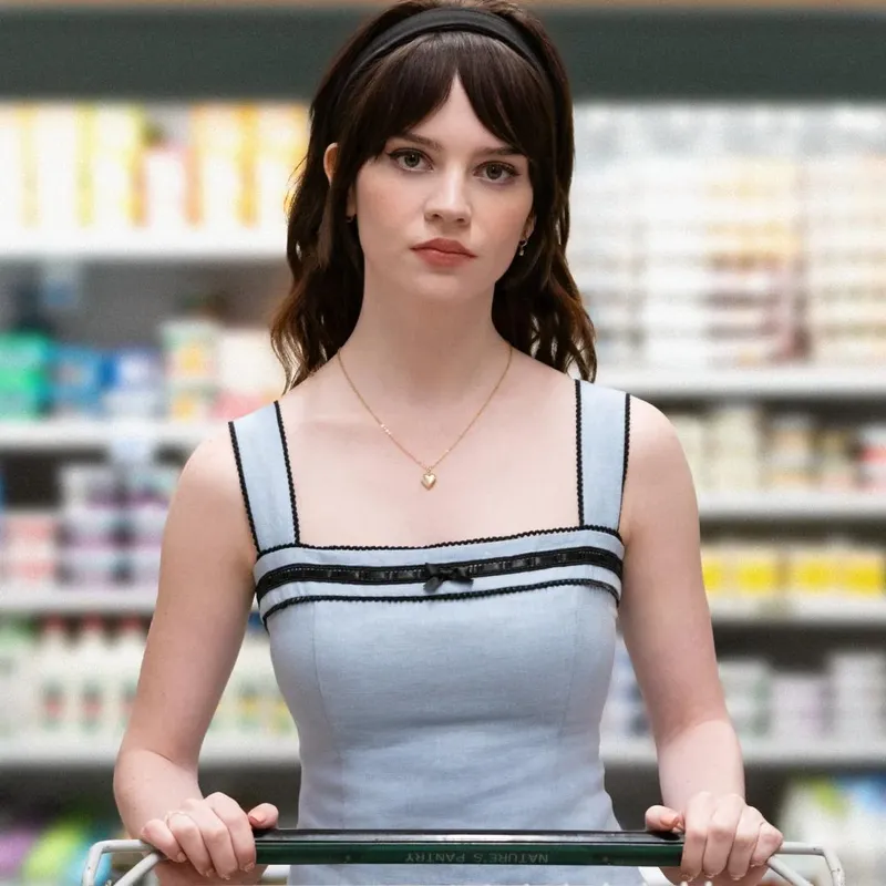 Thumbnail Sophie Thatcher's Allure Revealed by Odd-Respond-500 in PrettyGirls