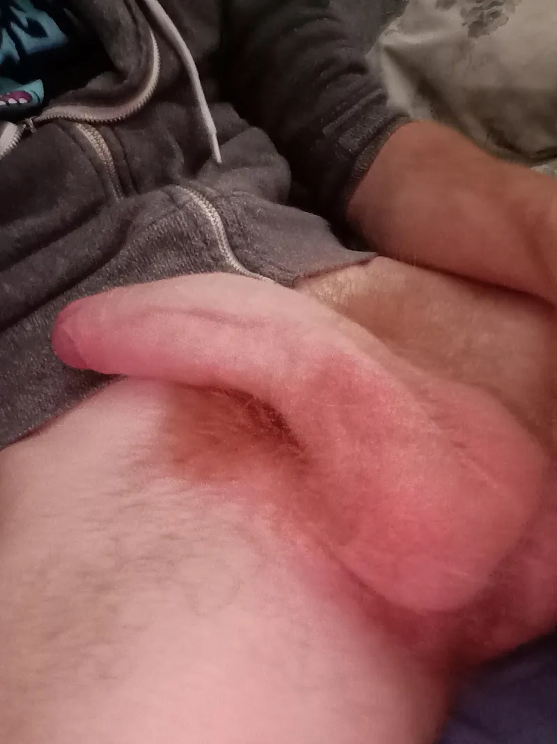 Thumbnail Shower Freshness: Explore BerryRollo's Sensual Secrets