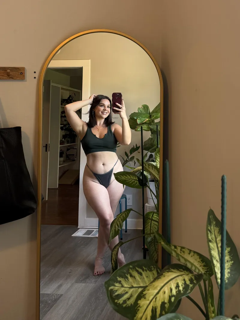 Thumbnail Exploring You Should See the Other Side by Dontgivethisoutsj in the Brunette Category