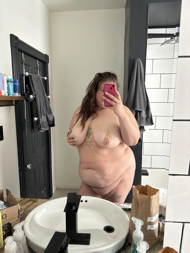 Thumbnail Middle-Thanks-2639 Recounts a Wild Day in BBW Category