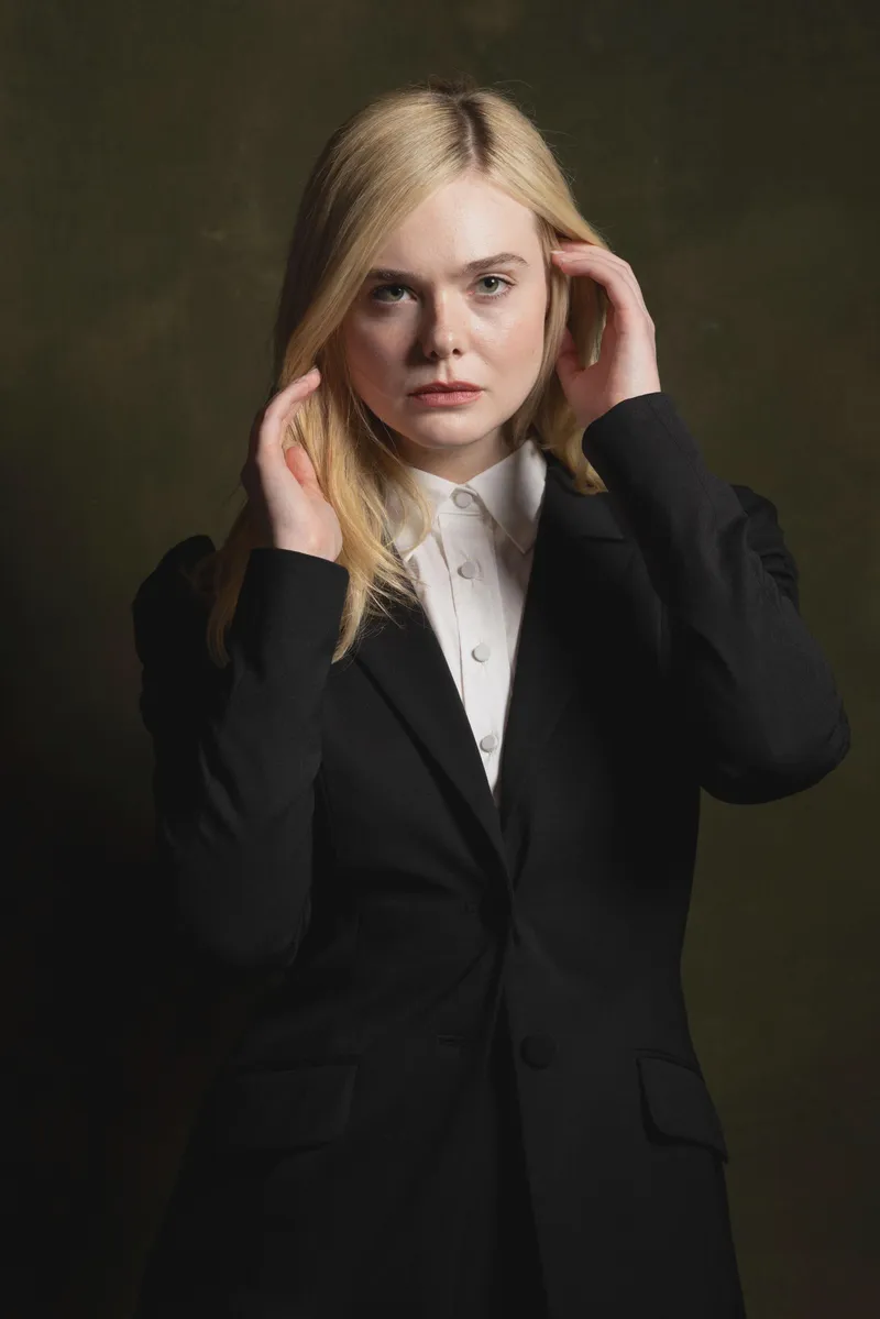 Thumbnail Elle Fanning: A Noteworthy Write-up by LolthCat2187 in PrettyGirls Category