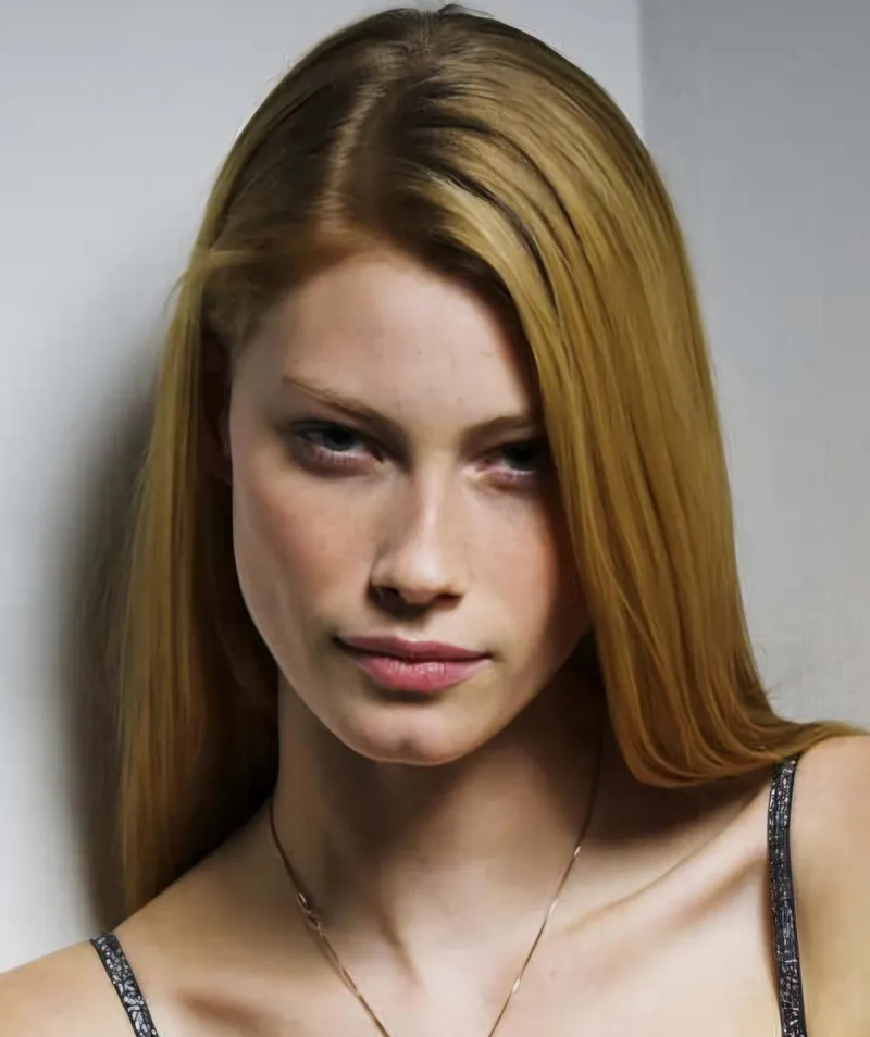 Thumbnail Alyssa Sutherland: A Captivating Feature by Interesting-Park-504