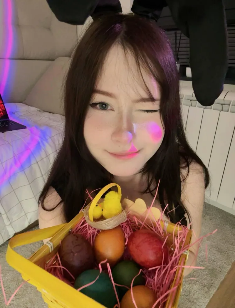 Thumbnail Cute Bunny with a Special Gift - BunnyGirls