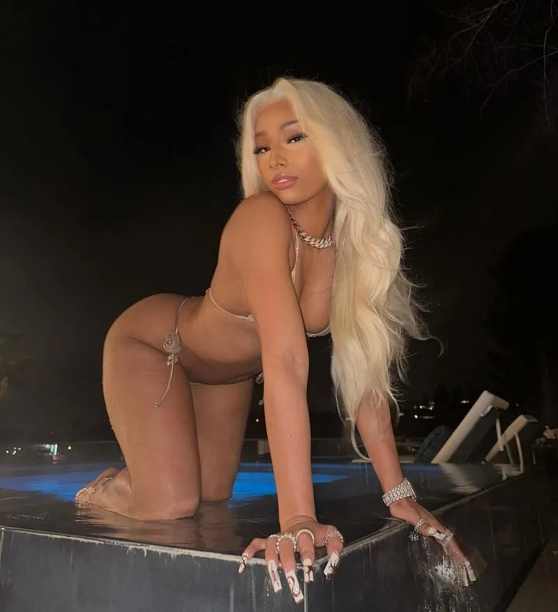 Thumbnail Old-Bear-5275 Raves About Rubi Rose in HipHopGoneWild