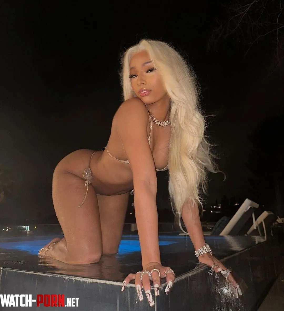 Rubi rose. by Old-Bear-5275