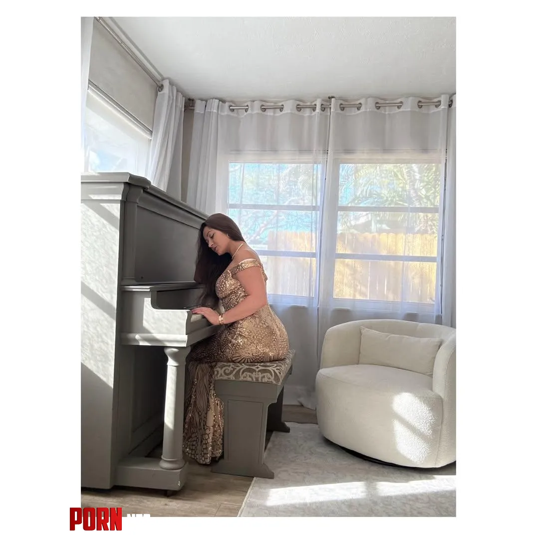 Nothing nude, but that ass 🥵🔥 by joniprv2