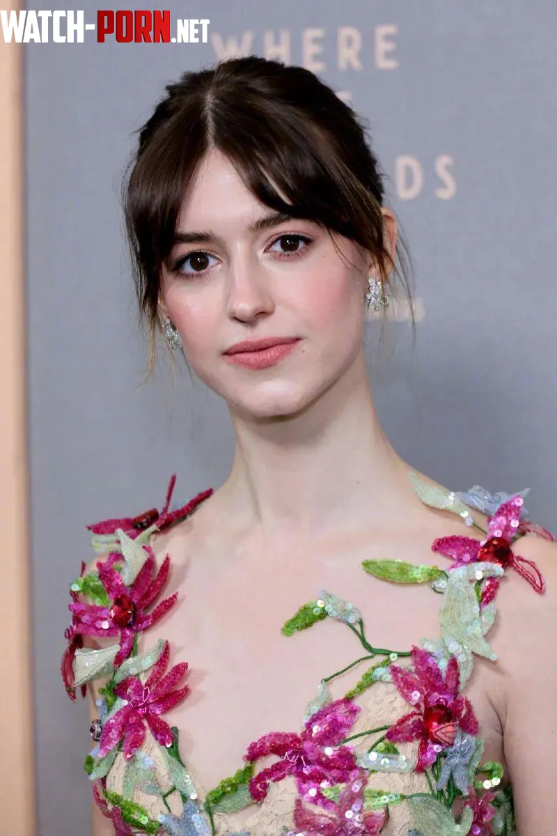 Daisy Edgar jones by Possible-County-8686