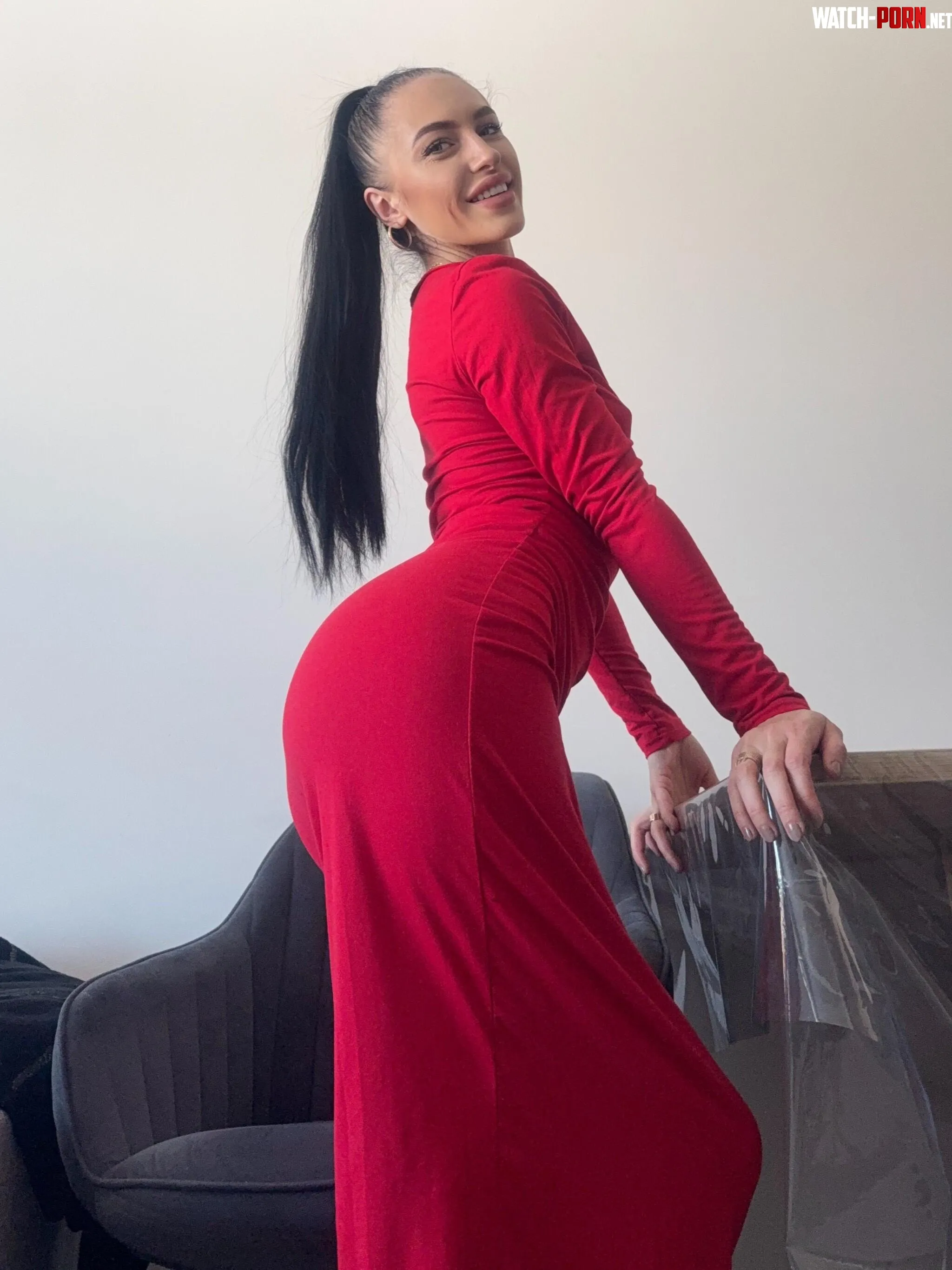 Maybe this outfit looks too vulgar by Werosyantrar