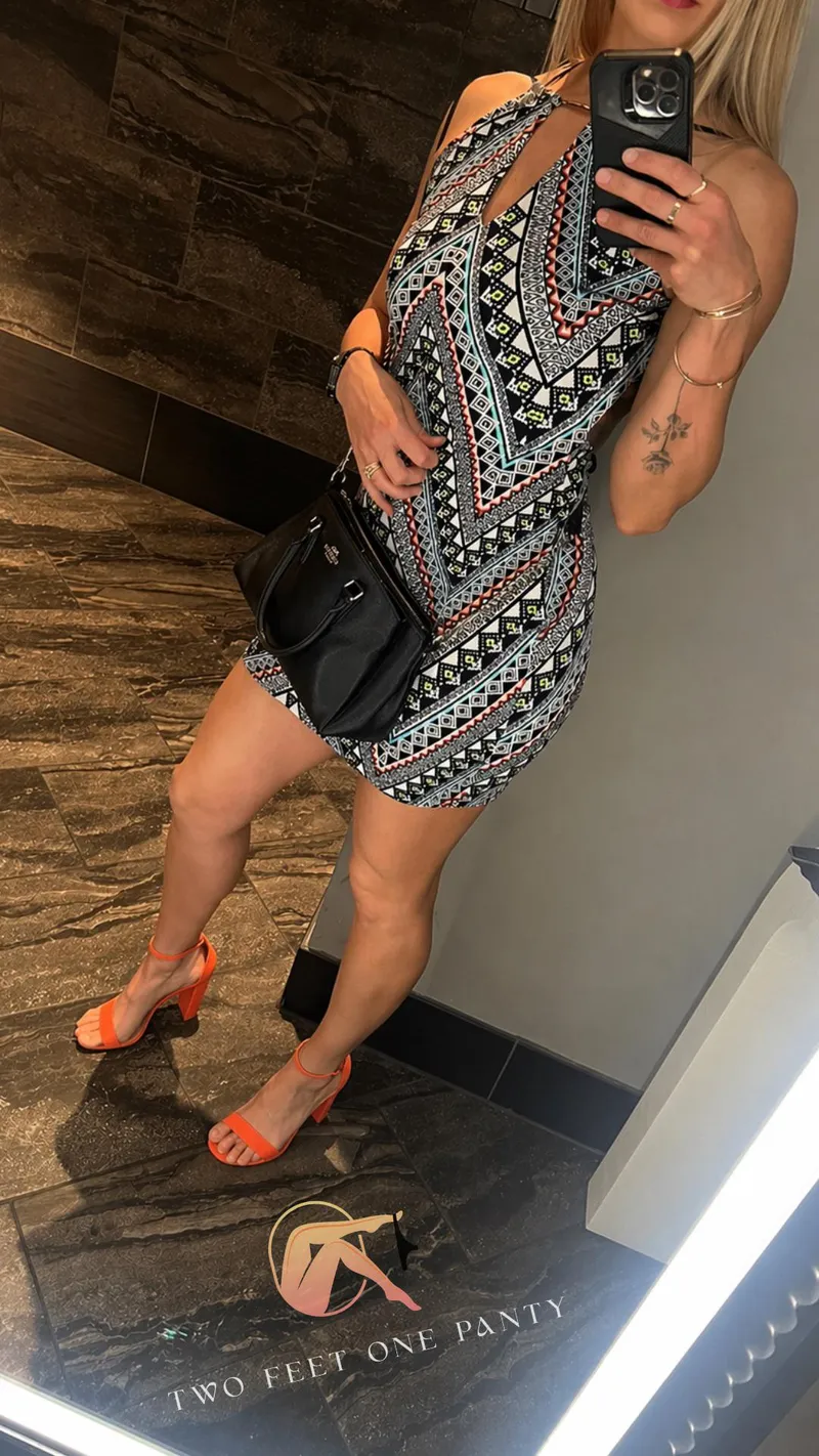 Thumbnail Confidence Personified: Xoxo in Every Dress