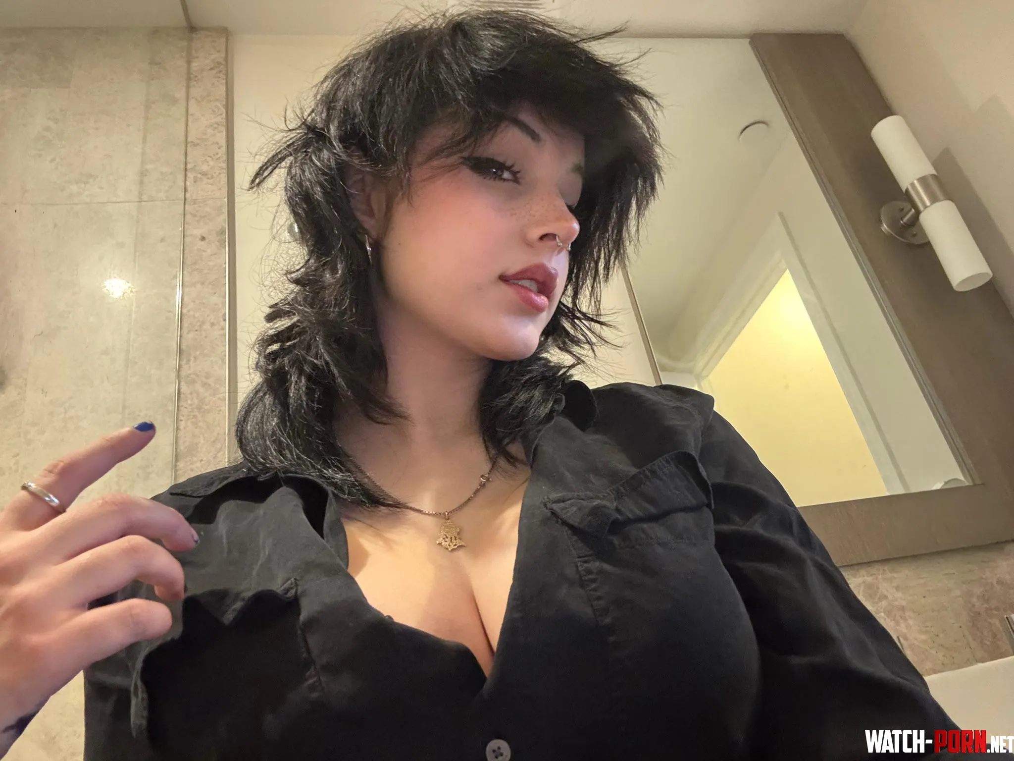 u’d def stare… dont lie by Julzzzesss