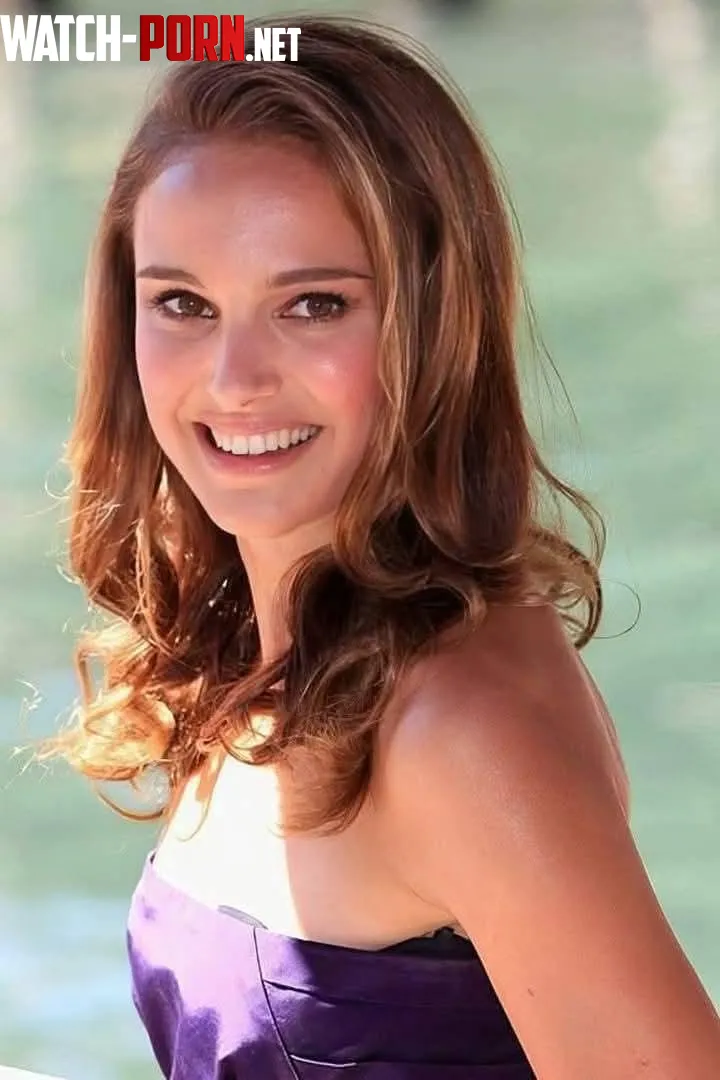 Natalie Portman by Routine-School4025