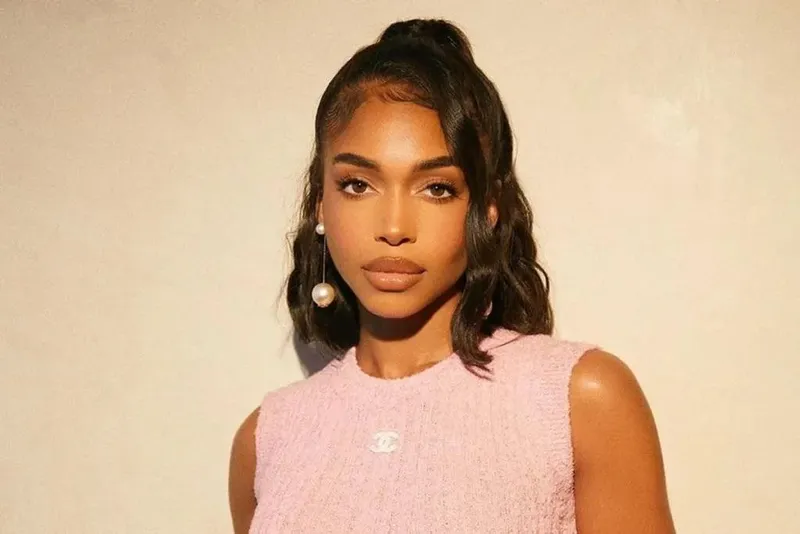 Thumbnail Efficient-Rub2900 Presents the Elegance of Lori Harvey | PrettyGirls