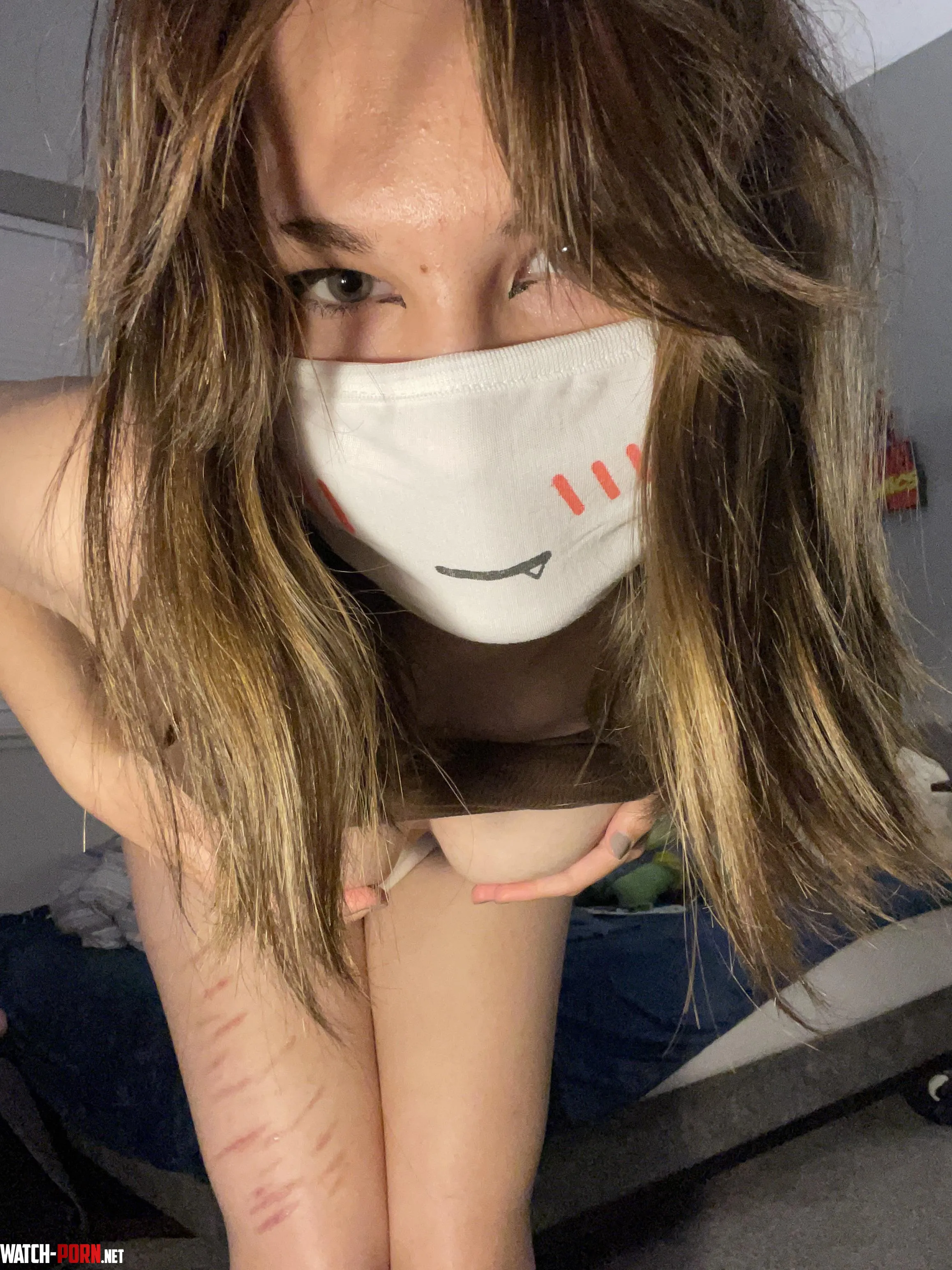 Hello :3 by Randomletters421