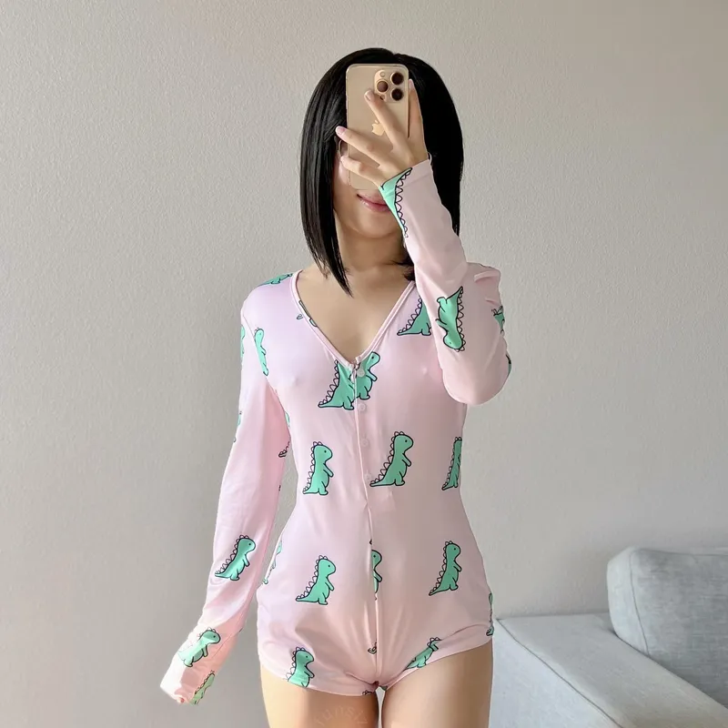 Thumbnail Cute and Playful: Diving into Fun Fashion | fun-sized-asian