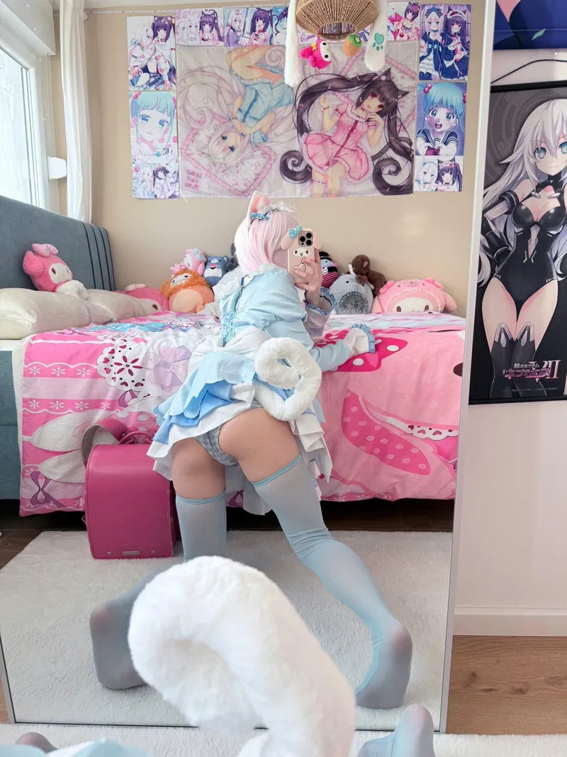 Thumbnail MoonHeldStill Showcases Vanilla Nekopara's Delight