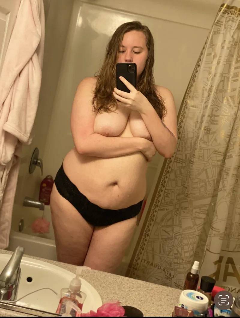 Thumbnail Cute After Shower: Embrace Chubby Beauty with riprinnegan