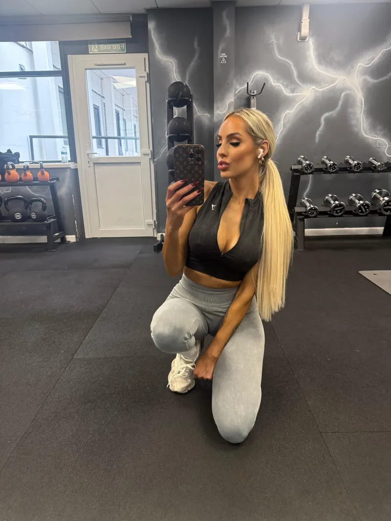 Thumbnail Leggings: Think You Can Handle Me If You Try? by CakeSupp