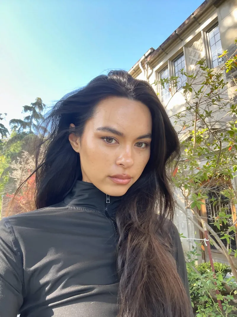 Thumbnail DolGrenn Presents: Ka'ui Lani | Model's Enchantment