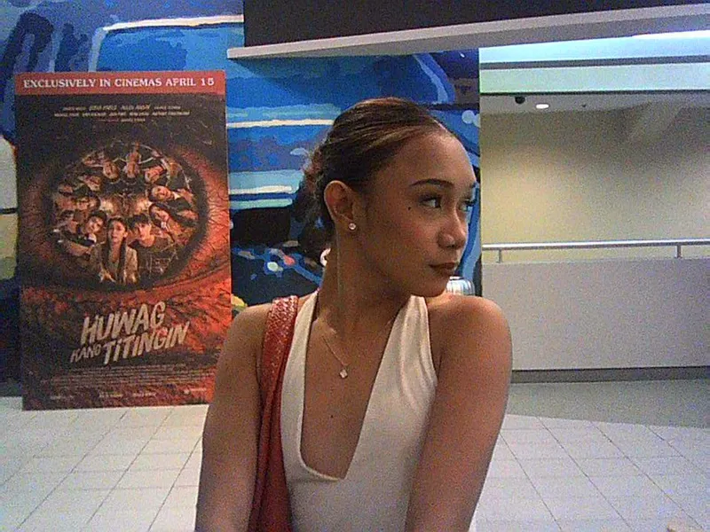 Thumbnail Requesting Confirmation for Nude Pics Access | Normal-Back-5573