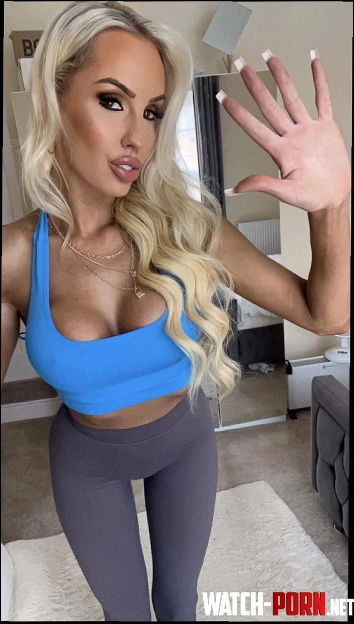 Nice top by ImpressiveTeasr