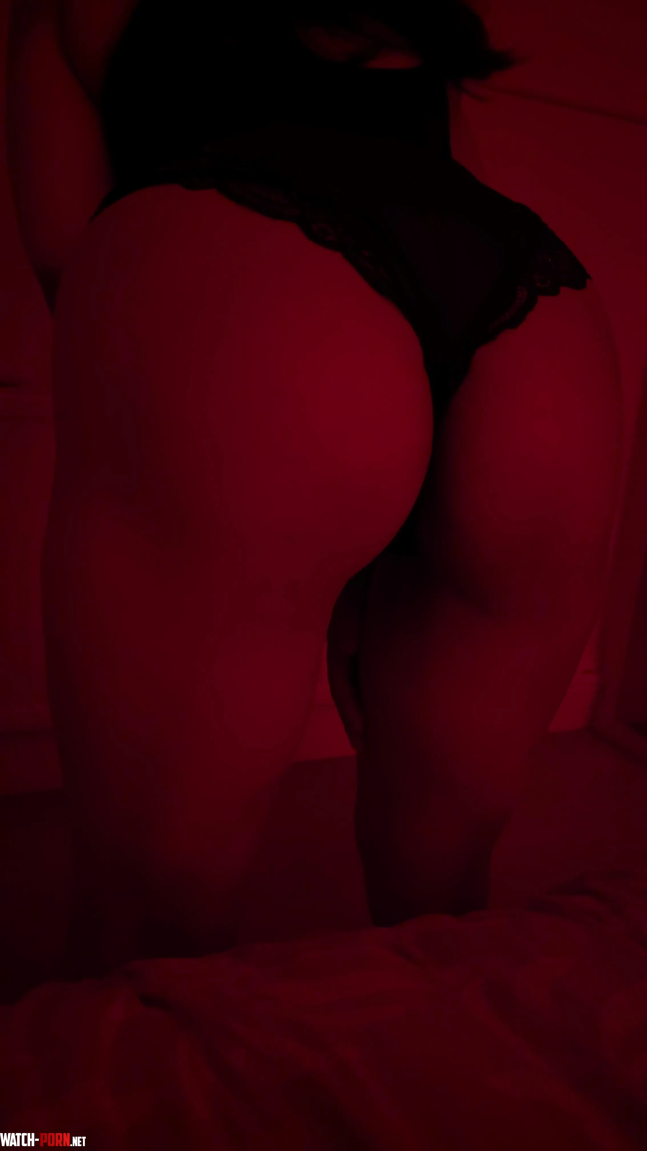 Wifie butt by Curious-Stretch5206