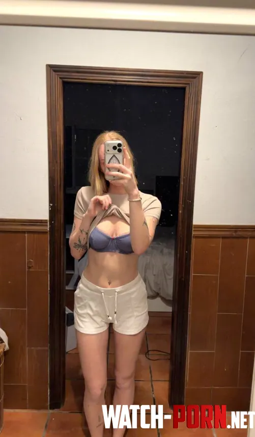 Såå jobbig dag i skolan idag kan du inte ta hand om mig😈 by DetailNo2276