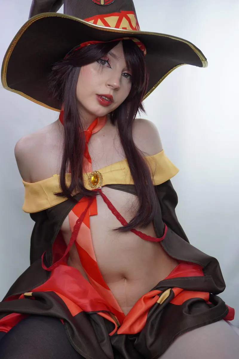 Thumbnail Embrace the Magic of Megumin's Cosplay Transformation