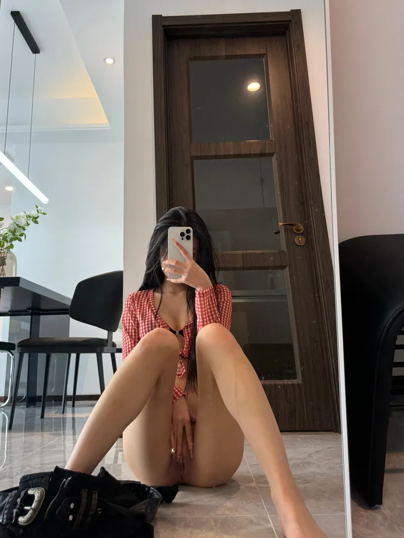 Thumbnail IttyCooz's Cuteness: Tiny Asian Pussy in Focus