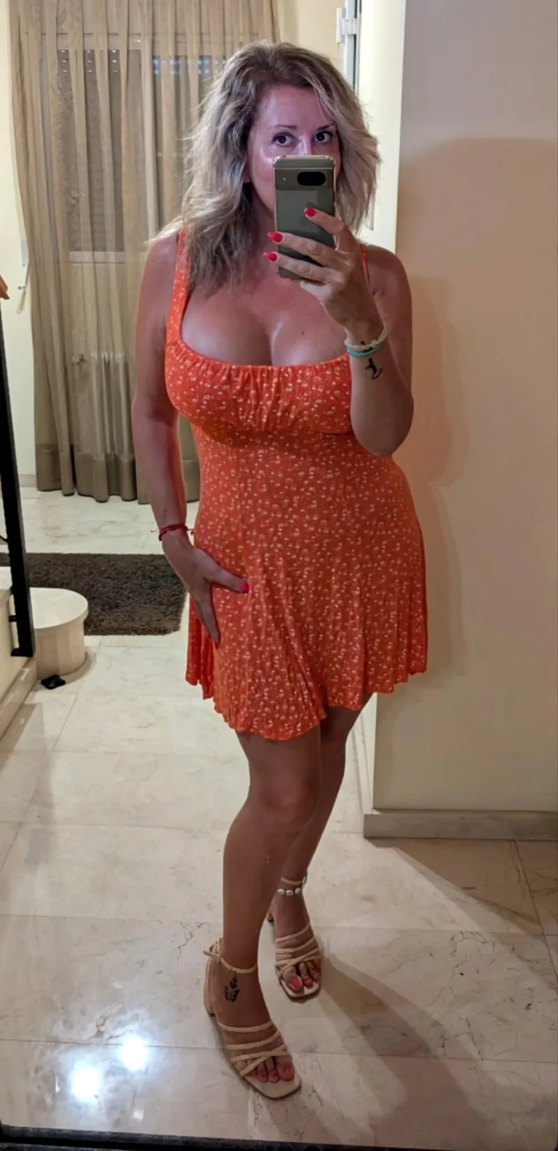 Thumbnail Misslauratoes: Just Me at 51 | Milfie Beauty