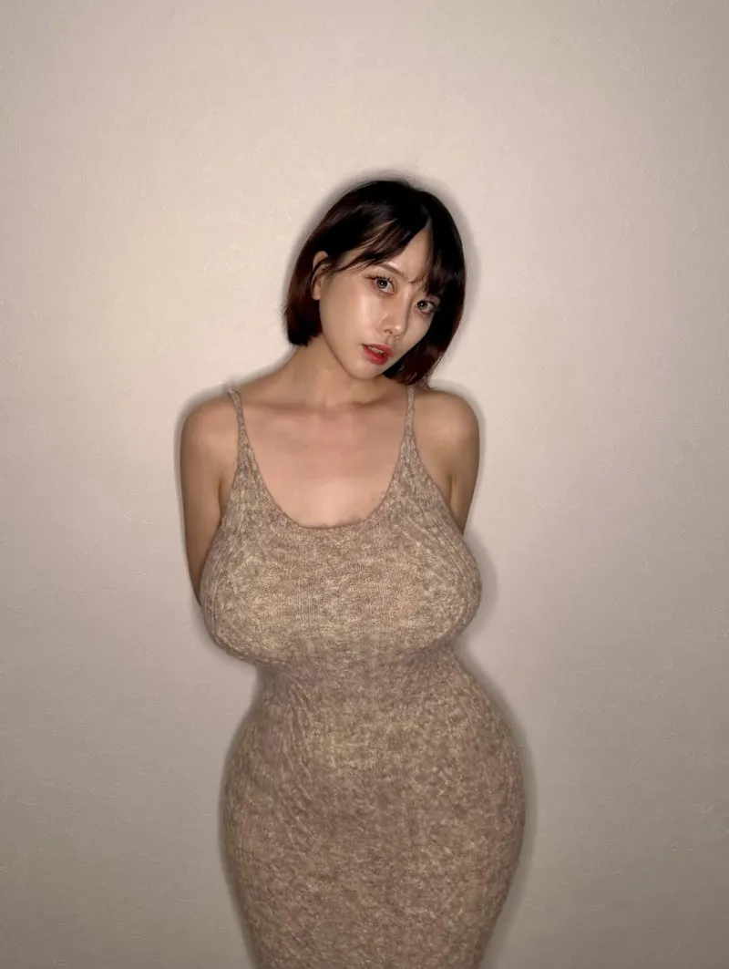 Thumbnail Hourglass Secrets Unveiled by MrProfessional2727 in 2busty2hide