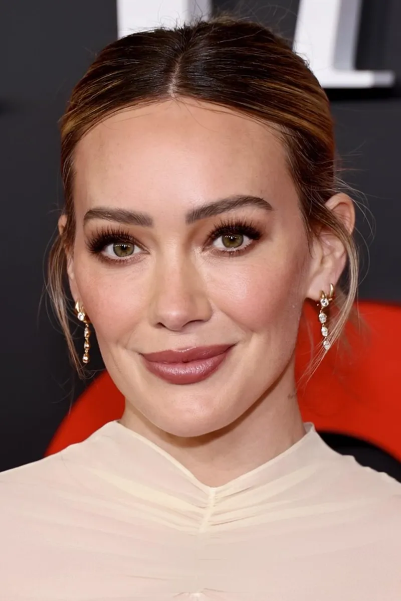 Thumbnail In the Spotlight: Hilary Duff's Enduring Beauty by DrDoom_E828