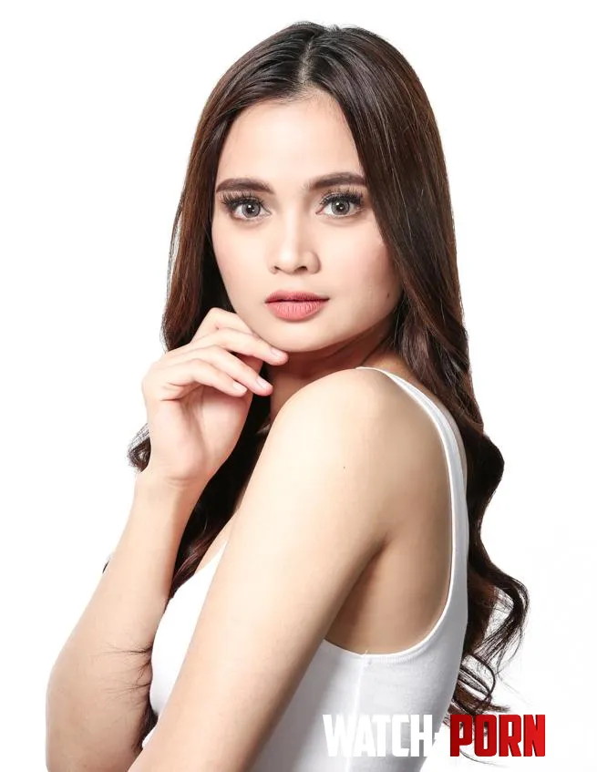 Rhen Escano by Hallow33n78